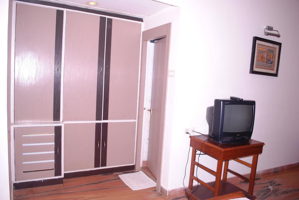 Hôtel Padma à Purî Extérieur photo